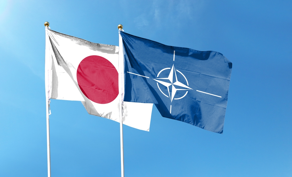 Япония и НАТО решили сотрудничать в киберсфере для противостояния России и Китаю