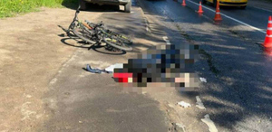 На севере Москвы насмерть сбили катавшегося на велосипеде ребёнка