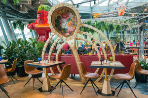 В Москве произошёл пожар в гастроцентре в парке "Зарядье"