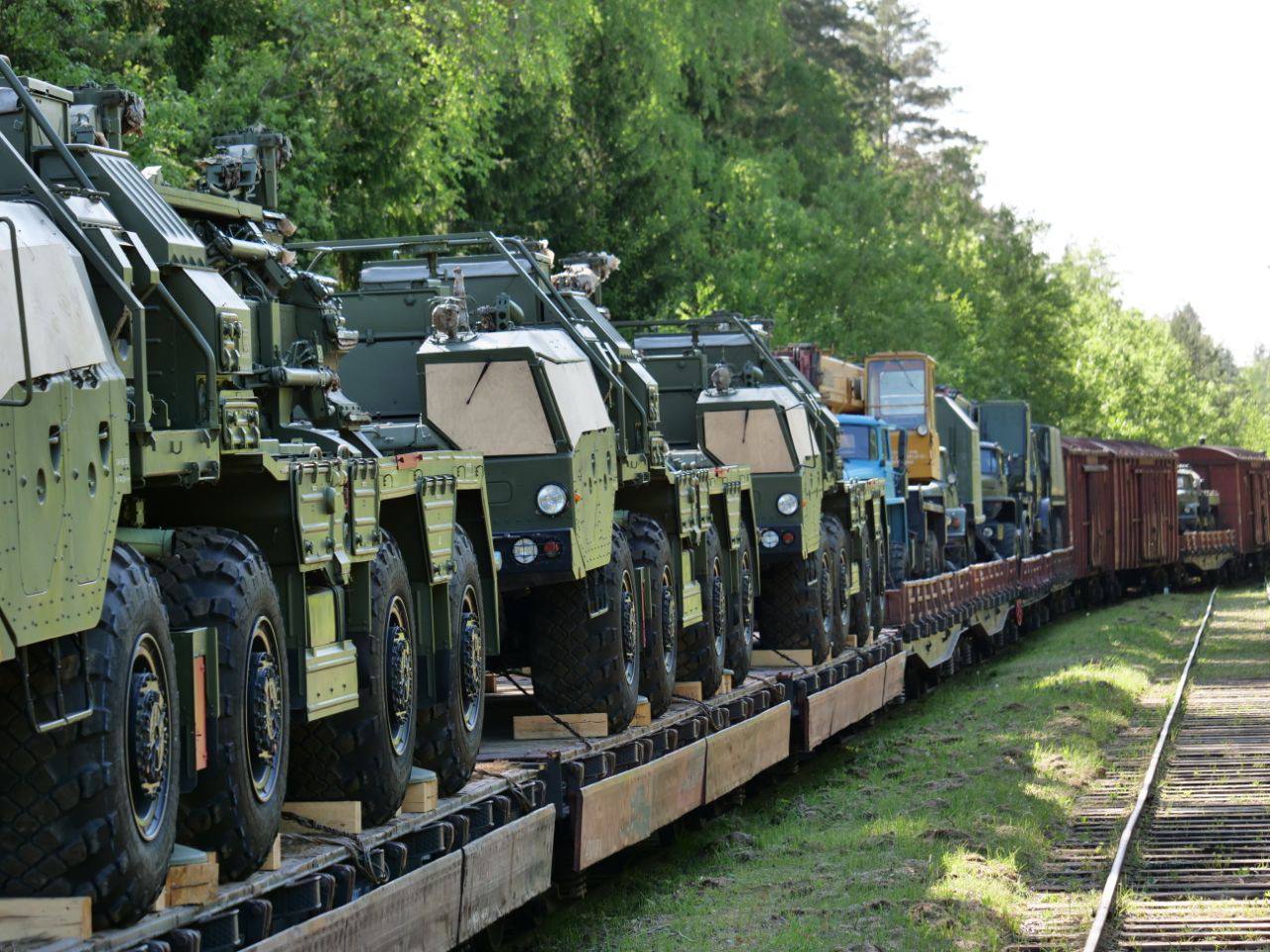 Комплекс С-400, прибывший в Белоруссию. Фото © Александр Политаев / "Ваяр"