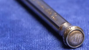 На аукционе продадут карандаш, подаренный Гитлеру Евой Браун