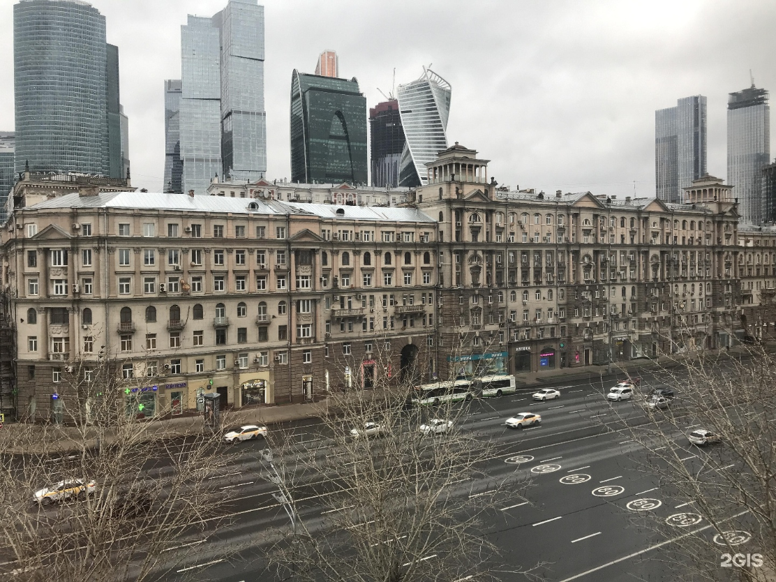 "Дом Брежнева" на Кутузовском проспекте в Москве, где жила Земфира. Фото © 2ГИС