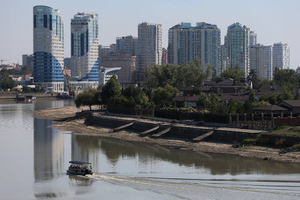 Вывески на иностранных языках исчезнут с улиц одного российского города с 1 сентября