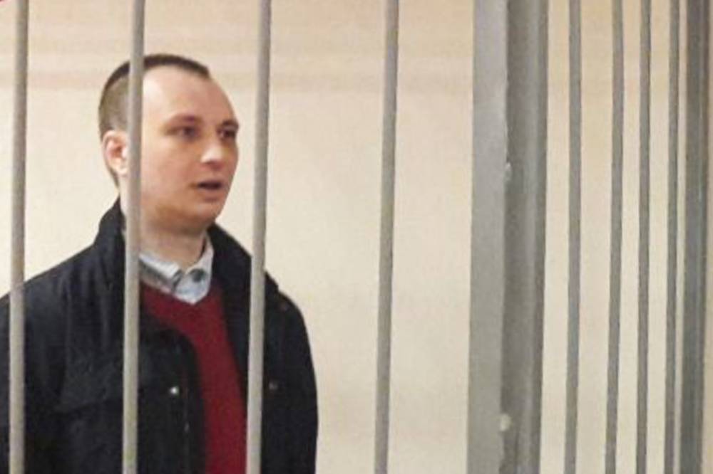 Ударившему полицейского в Воронеже американцу смягчили приговор 