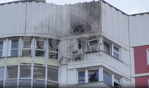 Лайф показывает повреждения дома в Новой Москве, который атаковал беспилотник
