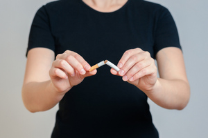 Электронные сигареты так же вредны: Развеяны три популярных мифа об отказе от курения