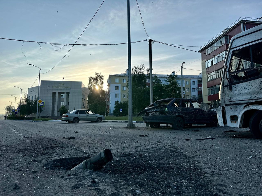 Кадры с места ночного обстрела белгородского Шебекина. Фото © t.me / Настоящий Гладков