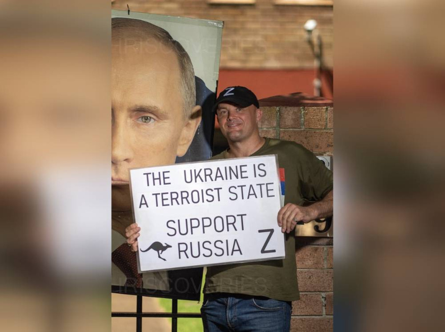 Австралиец выступал в поддержку России и военной спецоперации. Фото © Twitter / DrewPavlou