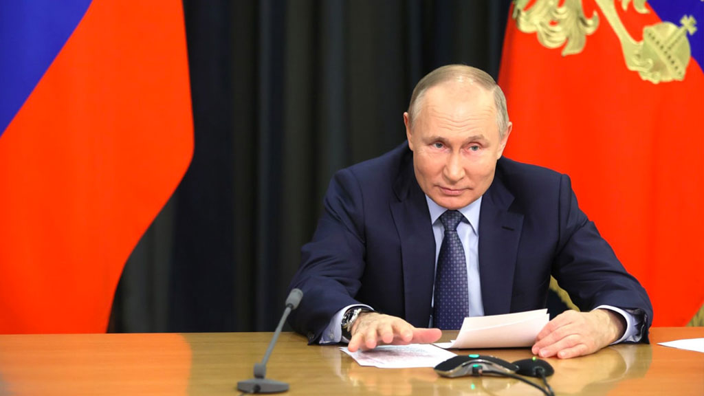 Песков рассказал, как Путин отреагировал на атаку дронов по Кремлю