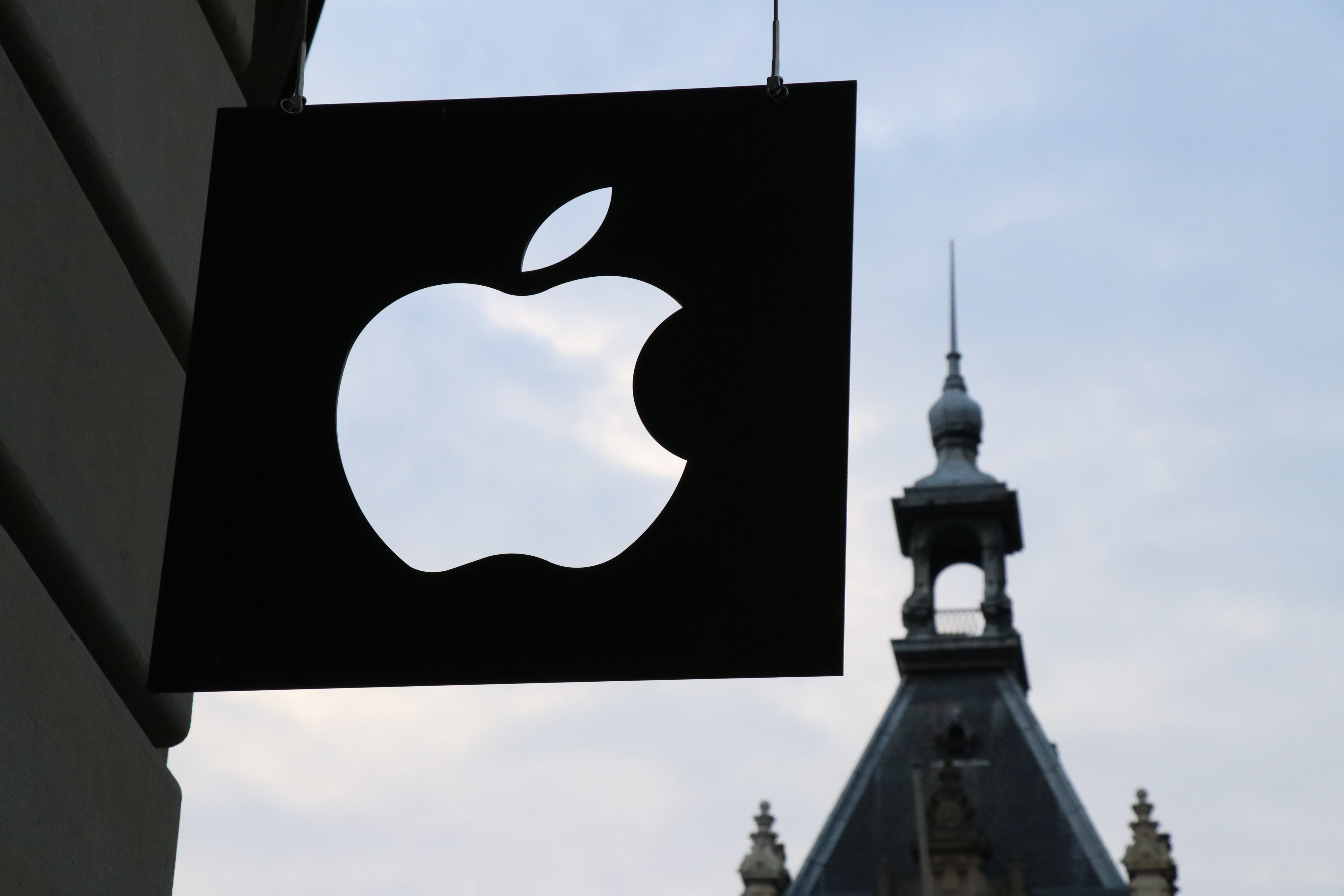Apple признает устаревшим первый iPad Air