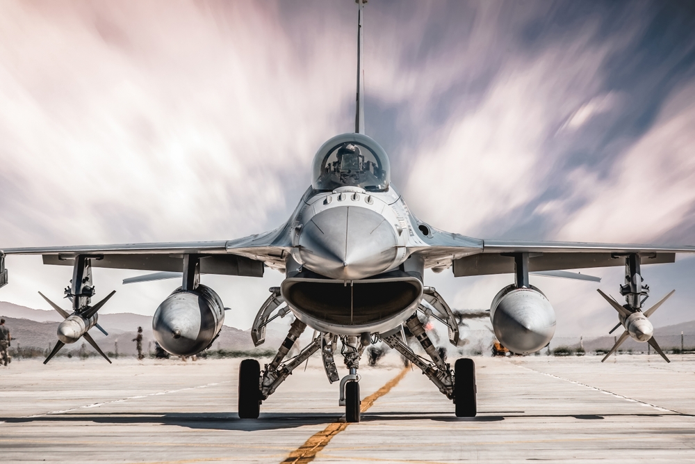 Истребитель F-16. Фото © Shutterstock