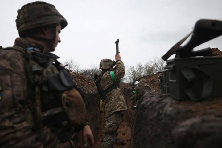 На Украине заявили о завершении обучения 15 тысяч солдат в Великобритании