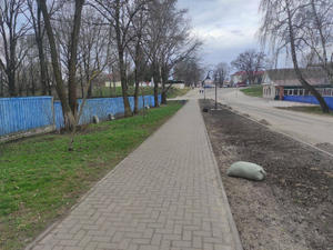 Беспилотник ВСУ атаковал административное здание в Брянской области