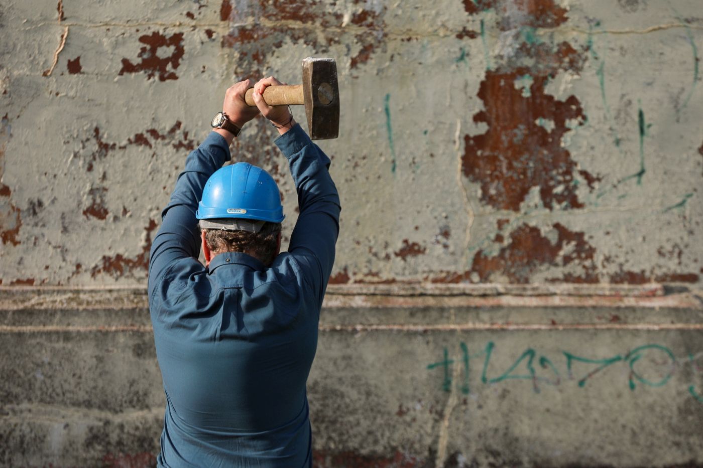 В Глубчице Опольского воеводства Польши демонтировали памятник Благодарности Красной армии. Фото © IPN / Mikołaj Bujak