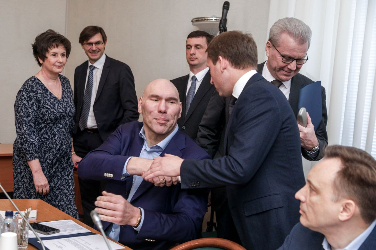 В Госдуме предложили посылать на конфликтные встречи депутатов наподобие Валуева