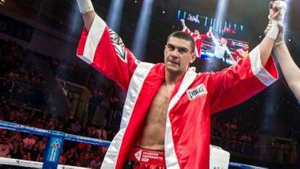 Россиянин Тищенко победил бывшего чемпиона Европы Нгабу в RCC Boxing