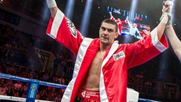 Россиянин Тищенко победил бывшего чемпиона Европы Нгабу в RCC Boxing