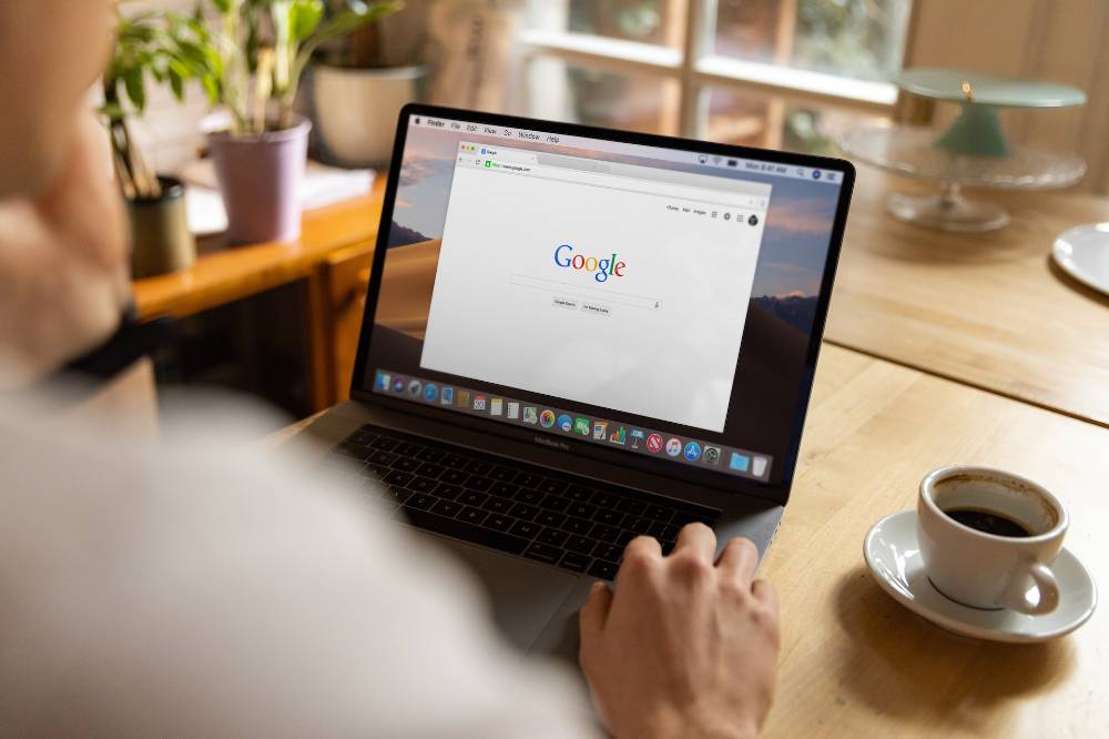 СМИ узнали о решении Google кардинально изменить свой поисковик