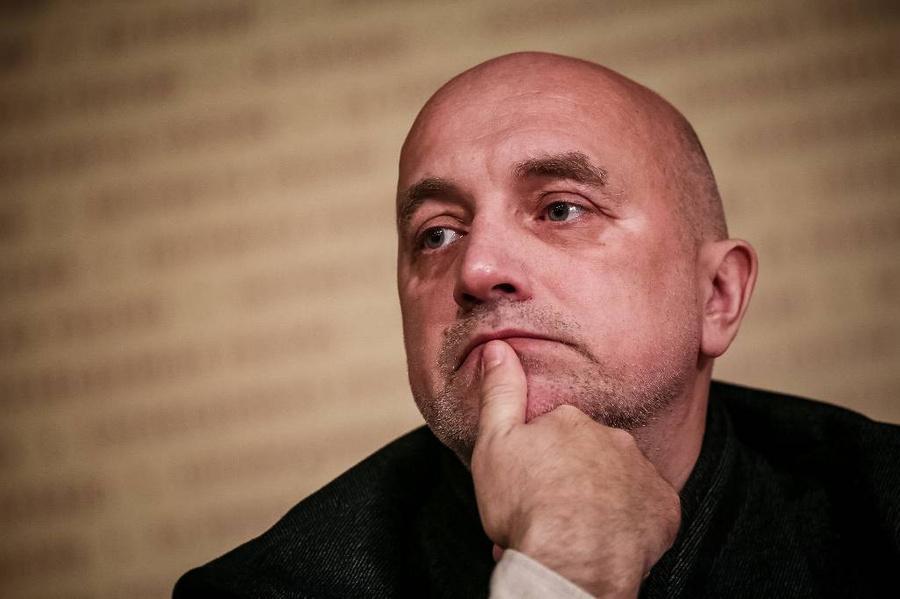 528730593260.35364-900x