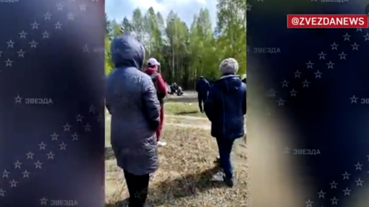Люди бросились на помощь: Появилось видео, сделанное сразу после подрыва автомобиля Прилепина