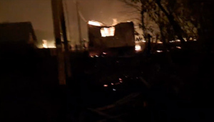 В Сети появились страшные кадры горящих домов в Курганской области