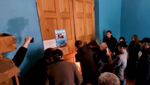 В Житомирской области Украины раскольники силой захватили храм УПЦ