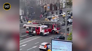 "Призрачный гонщик" на мотоцикле влетел в пожарную машину и загорелся в центре Москвы