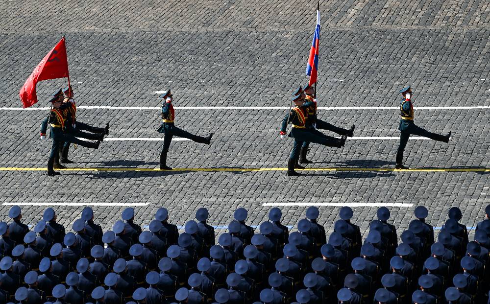 Путин: Наши отцы, деды и прадеды обессмертили свои имена, отстояв Отечество