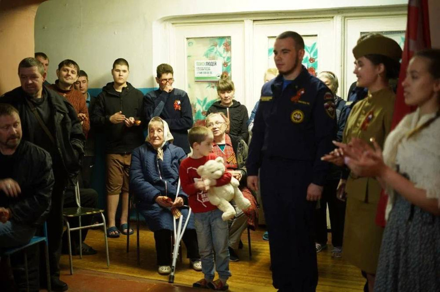 Акция "Внимание, говорит Донбасс". Фото © Всероссийский студенческий корпус спасателей