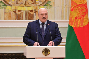 Лукашенко: Память о подвиге победителей ВОВ помогает белорусам быть сильнее