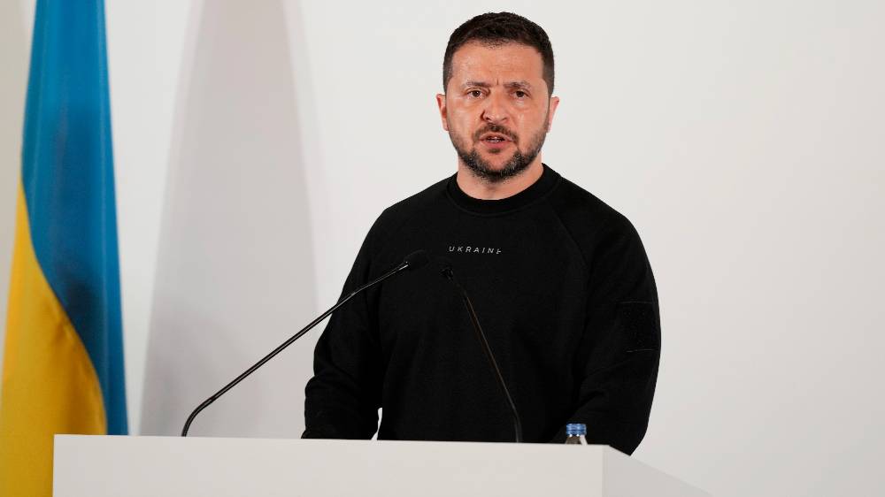 Зеленский: Надежды Киева на вступление в НАТО становятся всё более отдалёнными