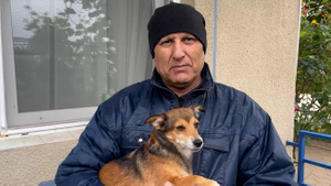 Спасённый житель Херсонской области поздравил с Днём России и поблагодарил за эвакуацию