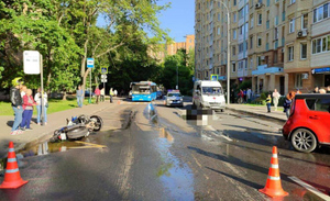 Жуткий удар и кульбит над машиной убили мотоциклиста в Москве