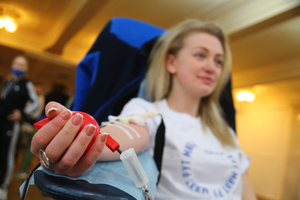 В июне отмечают всемирный день донора крови: почему этот праздник так важен и с чего началась история донорства в России