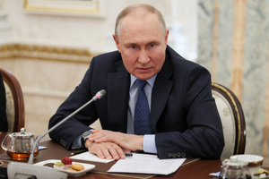 Путин — о различии властей России и Украины: У нас государство, а там — режим