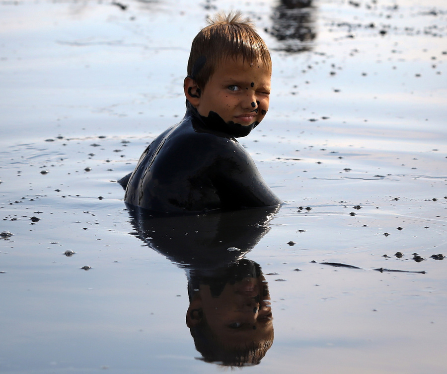 29 июня отмечается Международный день грязи. Фото © ТАСС / Сергей Мальгавко