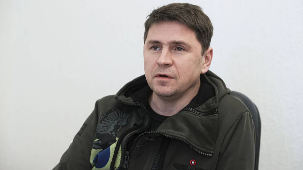 Подоляк признал, что план Киева включает убийство максимального числа россиян