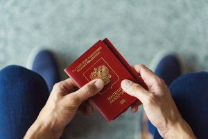 В Госдуме известной пословицей оценили возвращение половины уехавших россиян