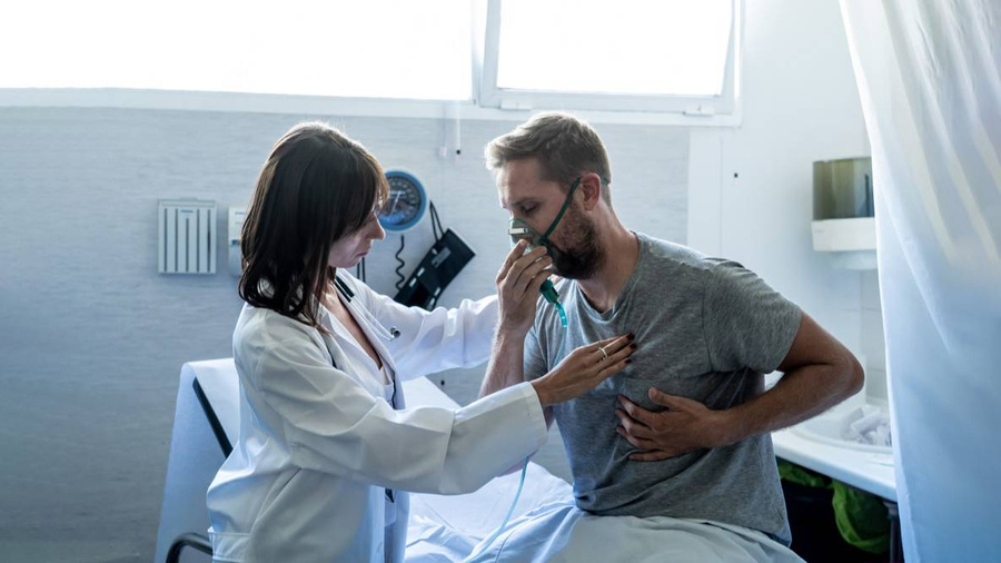 Учёные назвали новый способ быстрого лечения пневмонии. Обложка © Shutterstock