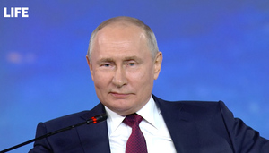 Путин завершил выступление на ПМЭФ пожеланием здоровья и богатства