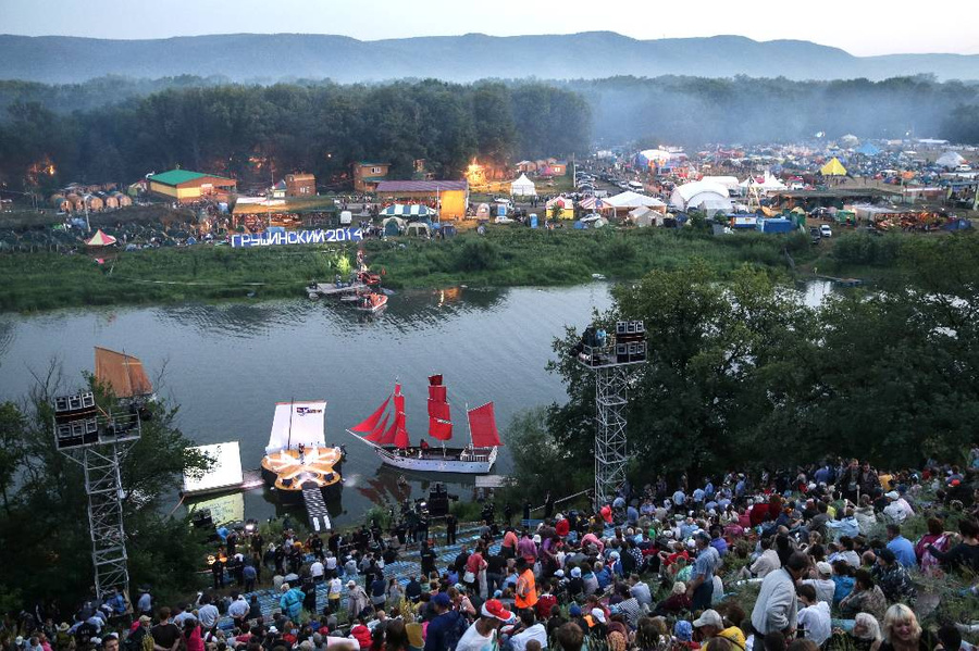 29 июня 2023 года начинается Грушинский фестиваль. Фото © ТАСС / Сергей Савостьянов
