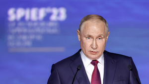 Экономика, ядерное оружие, провал ВСУ: О чём Путин говорил на заседании ПМЭФ