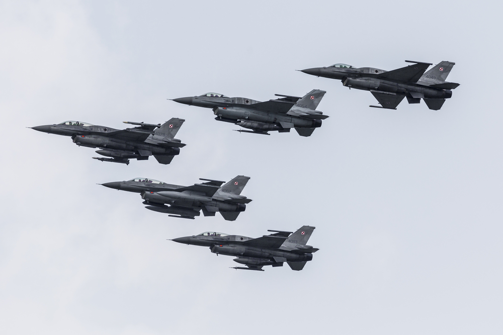 Американские истребители F-16 могут нести ядерное оружие. Фото © Shutterstock