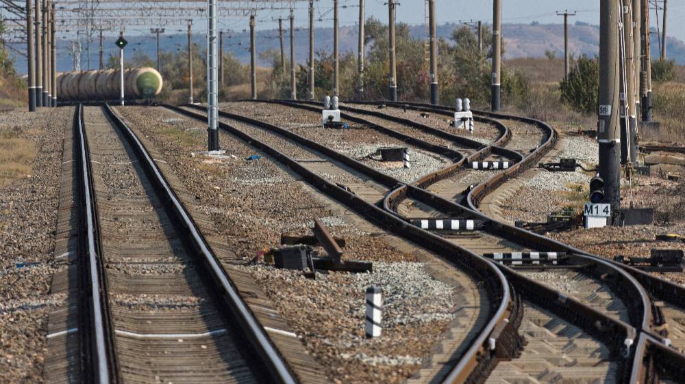 В Крыму восстановили движение на повреждённом участке железной дороги