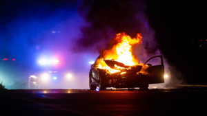 Пироман с чёрным чулком на голове сжёг машину мэрии Ногинска, но оставил отпечатки пальцев