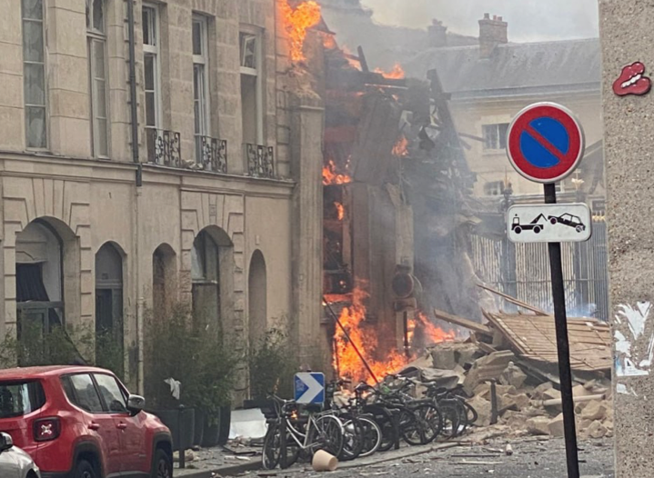 В Киеве обрушился жилой дом, есть пострадавшие. Фоторепортаж