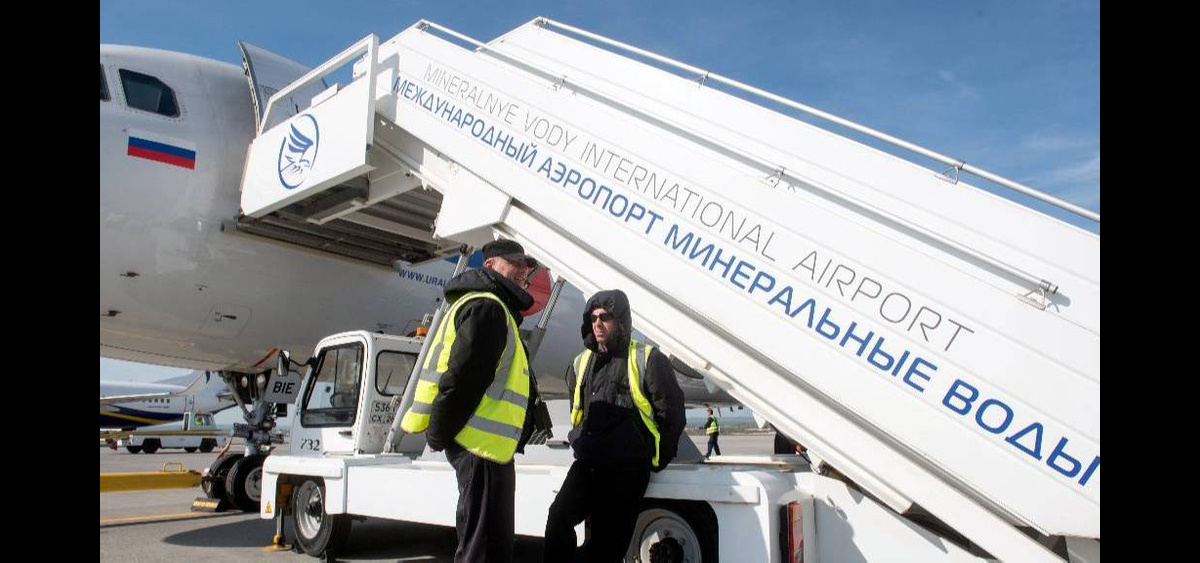 Росавиация: Аэропорт Минеральных Вод приостановил приём и выпуск самолётов