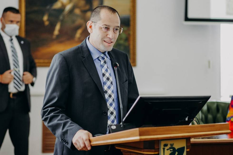 Временный поверенный в делах Израиля Ронен Краус. Обложка © media.kpfu.ru