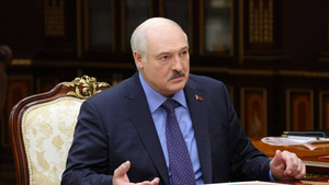 Песков не знает, есть ли планы наградить Лукашенко за помощь в остановке мятежа