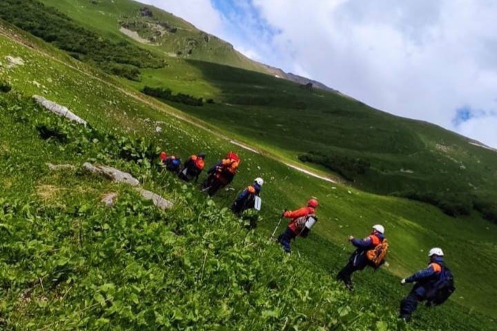 В горах Карачаево-Черкесии пропали восемь туристов из Краснодарского края